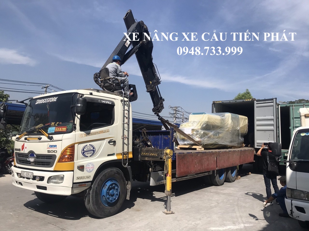 Cho thuê xe cẩu thùng rút container tại Đồng Nai 0948.733.999